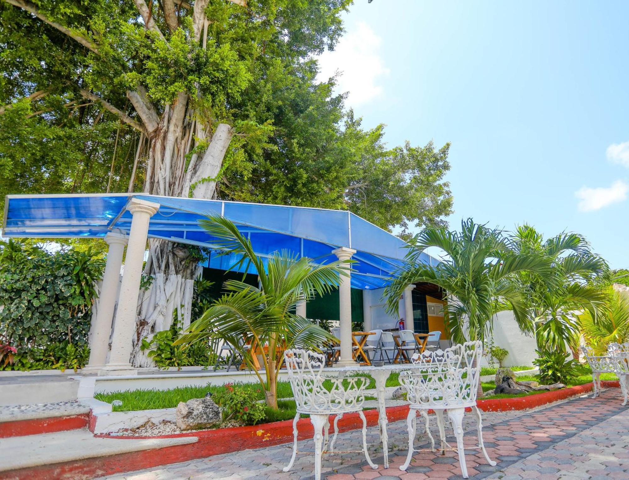 Hotel Maria De Lourdes Канкун Экстерьер фото